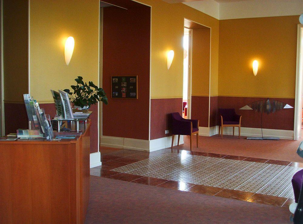 Hotels & Residences - Les Thermes Ликсей-ле-Бен Экстерьер фото