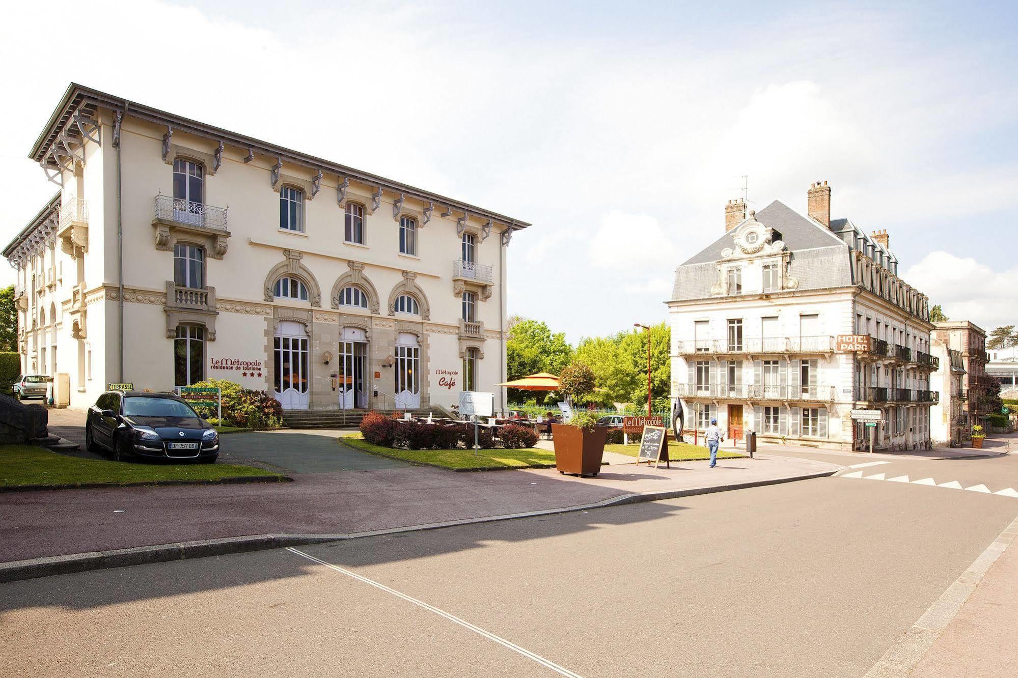 Hotels & Residences - Les Thermes Ликсей-ле-Бен Экстерьер фото