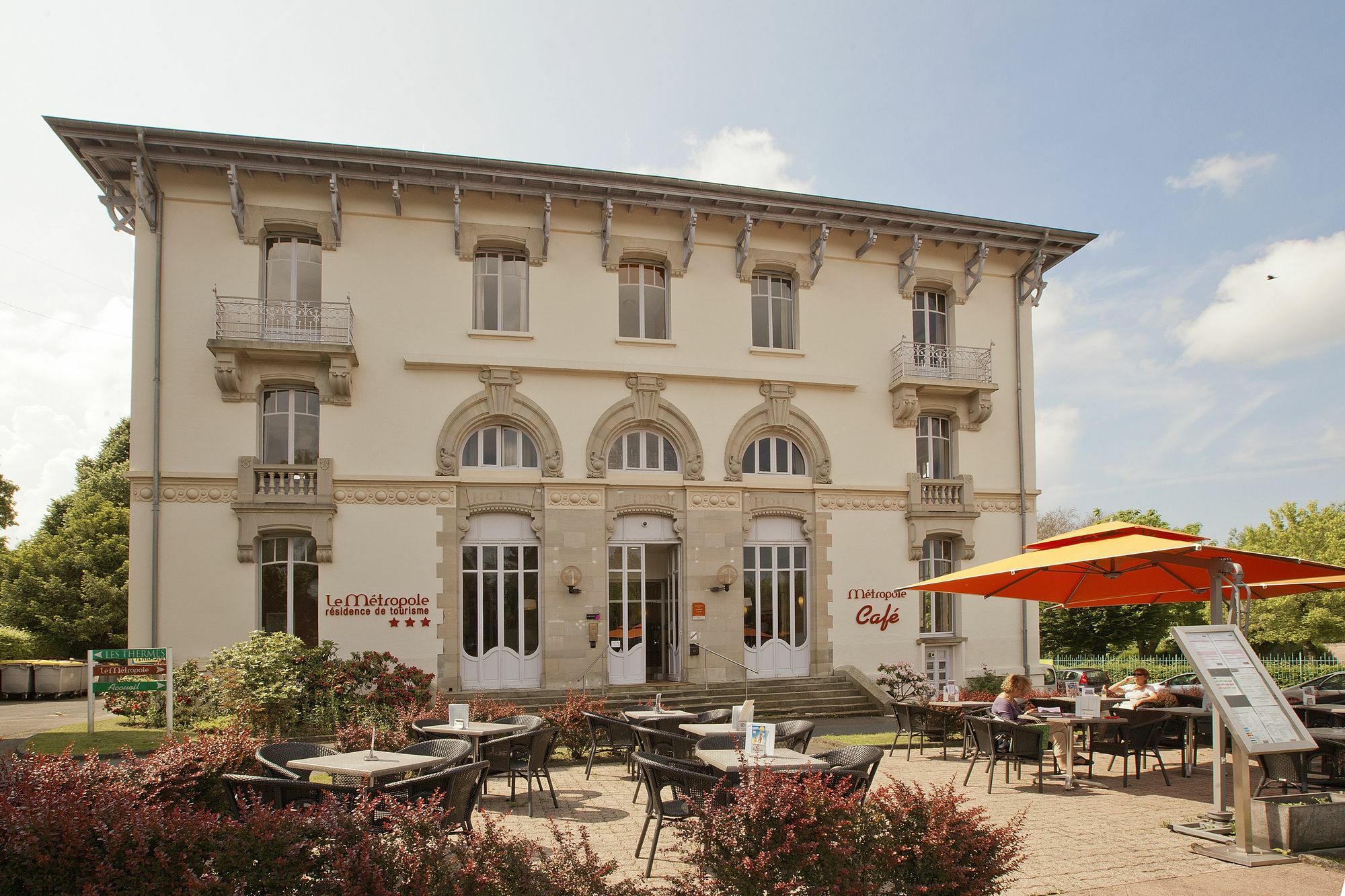 Hotels & Residences - Les Thermes Ликсей-ле-Бен Экстерьер фото